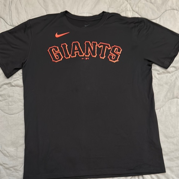 Nike Dry Fit Black T-Shirt with Orange Giants Logo - Picture 1 of 7